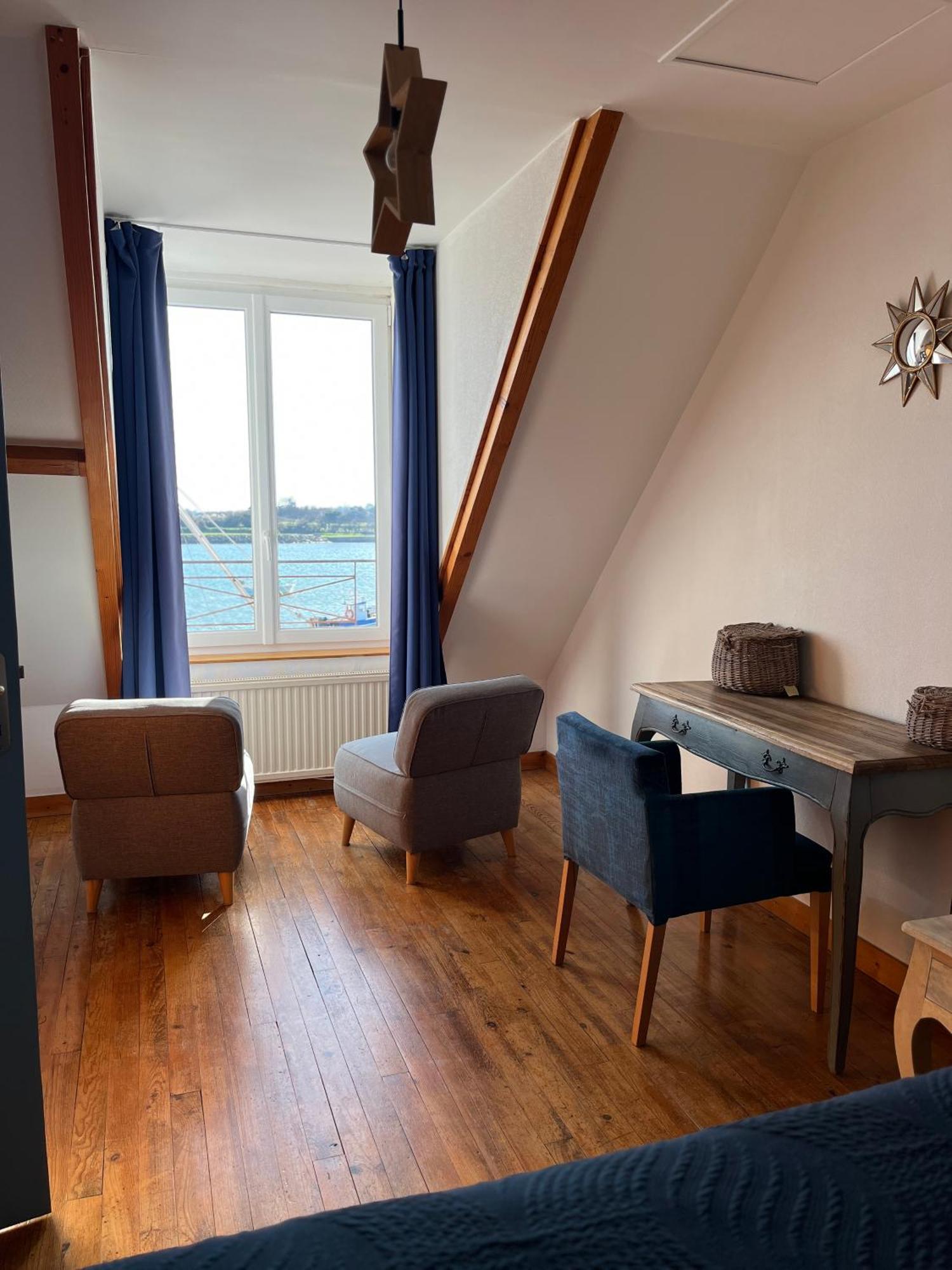 Les Transats Chambre Et Appartements Face A La Mer Barfleur Esterno foto