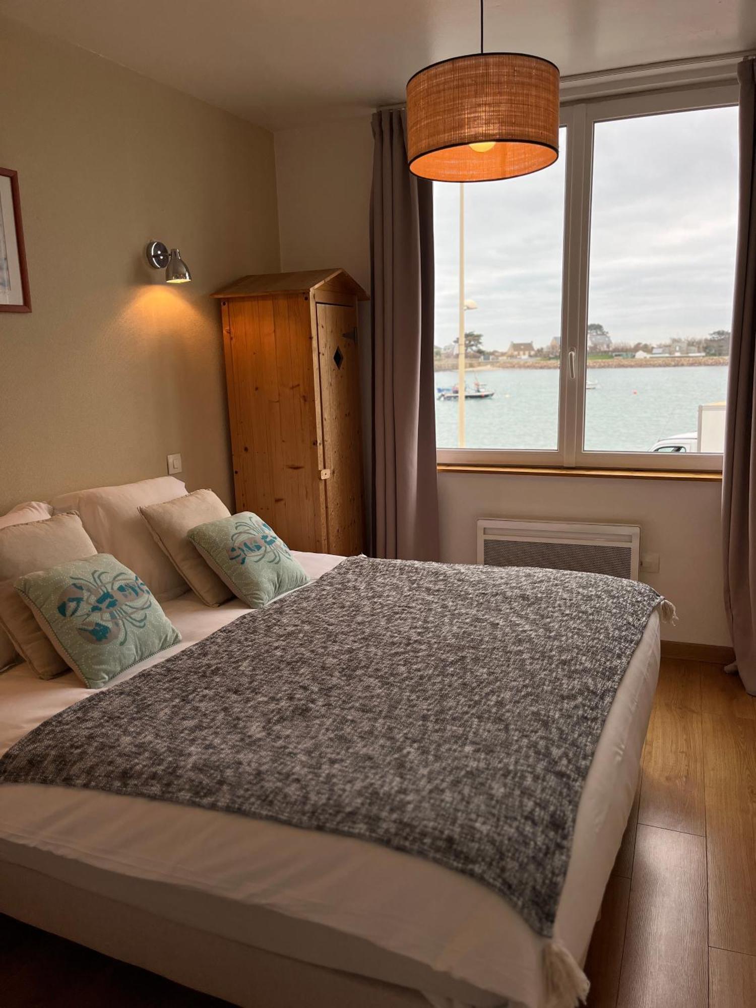 Les Transats Chambre Et Appartements Face A La Mer Barfleur Esterno foto